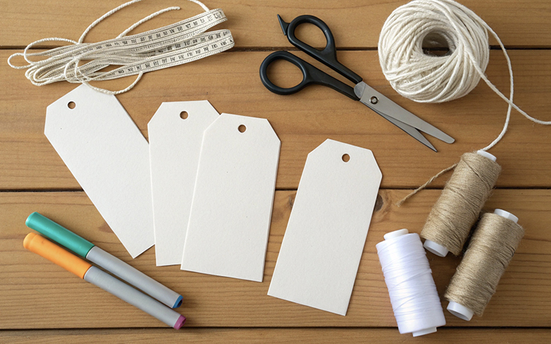 budget-friendly-materials-for-paper-hang-tags (1)