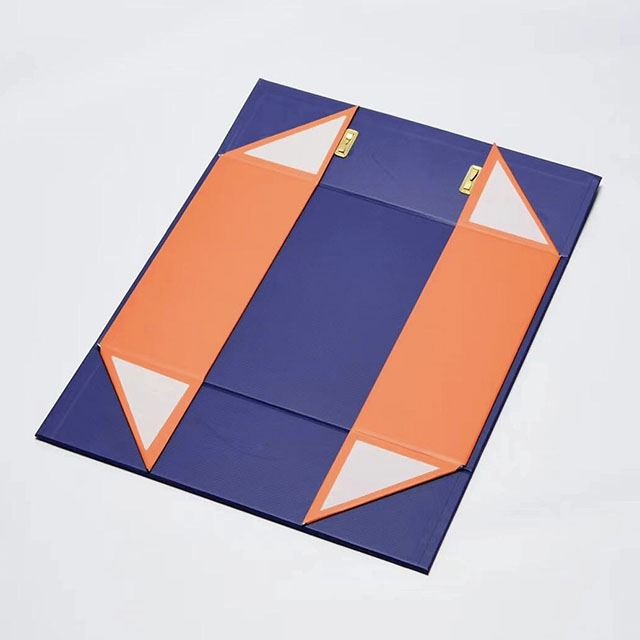 Folding carton and corrugated box packaging comparison